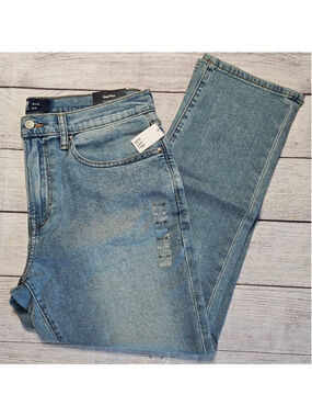 NWT GAP 32x28 gap flex, mid rise, slim leg light blue denim jeans